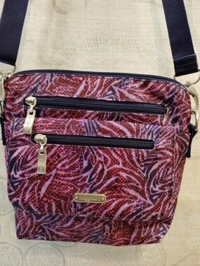 Baggallini Pink and Navy Printed Crossbody Bag